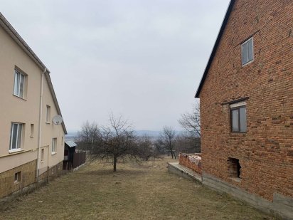 Земельна ділянка