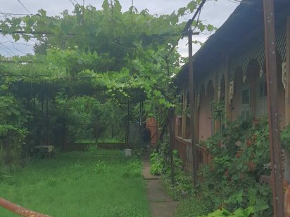 Продам при центральній дорозі в с. Кінчеш Кінчеш