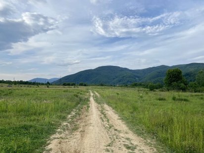 Продаж ділянки с. Голубиное Закарпатская обл. Мукачевский р-н Поляна Голубиное