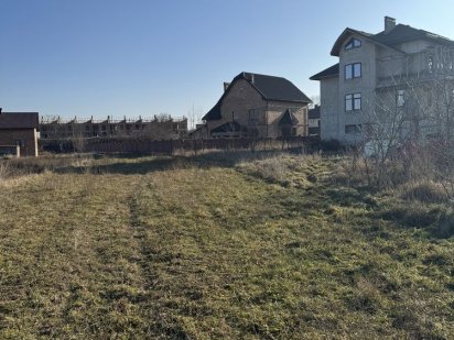 Земельна ділянка у с. Угорники Угорники