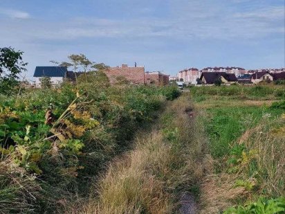 Продається земельна ділянка 8 сотих