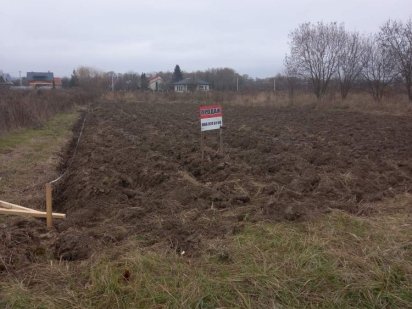 Продаю земельну ділянку в Крихівцях