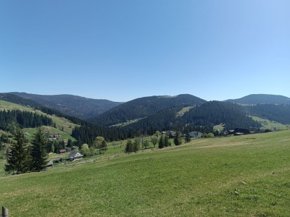 Продам земельну ділянку в с. Яблуниця Торг