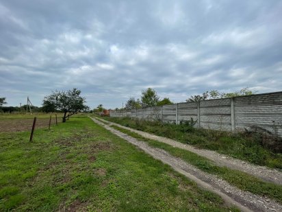 Земельна ділянка 73.75 сот гарно для будів. котедж.містечка с.Угринів