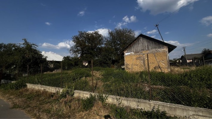 Продається земельна ділянка під будівництво в Чернієві з комунікаціями - фото 1