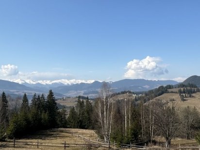 Ділянка 3 км від Центру Верховини з видом на Чорногірський хребет Верховина