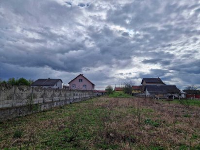 Продається земельна ділянка під будівництво
