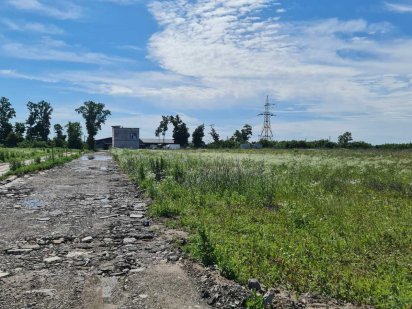 Земля під комерцію, 5 км від Киева трасса Боярка - Київ. від 10 соток Крюковщина