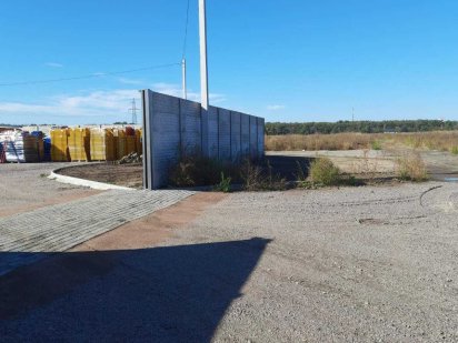 Земельні ділянки пром.виробництво. Крюківщина 1,3 Га Дорога,світло Крюковщина