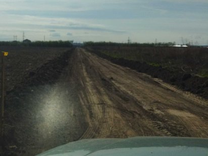 Ділянка 1,41 га в межах села, фасад,свій,,6 км. від Києва. Крюковщина