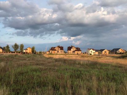 Земельна ділянка під забудову