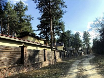 Вишеньки  25 сот.   в   «СОСНОВОМУ ЛІСІ»        Вишенки.