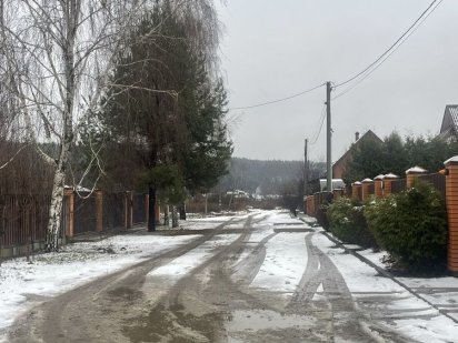 ГНІДИН 15 сот.  ШКОЛА.   ЛІС СОСНОВИЙ.      Гнедин