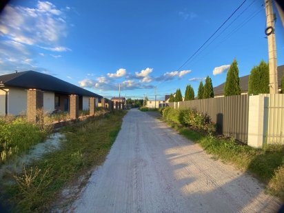 18 сот. Вишеньки, вул. Юності. Ділиться на 2-3 ділянки Вишеньки