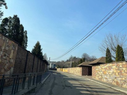 Земельна ділянка, під забудову 8 сот.,с.Лісники, асфальтований під'їзд Лісники