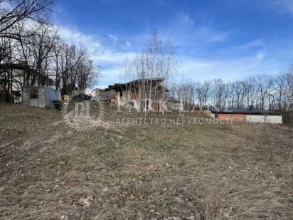 Видова ділянка в Лісниках, закрите містечко, ціна 10870$ за сотку