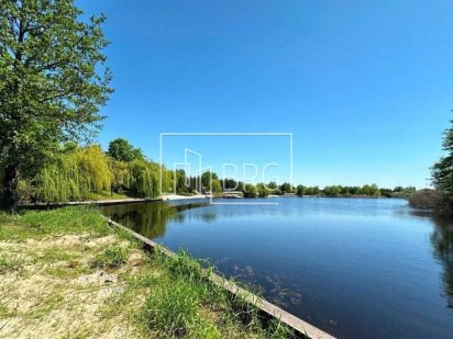 Участок с беседкой 70м выходом на канал Днепра Осокорки первый шлюз