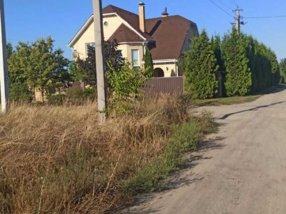 Продам компактный участок под дом