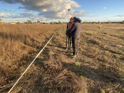 Земельна ділянка 10 соток зі світлом під будівництво