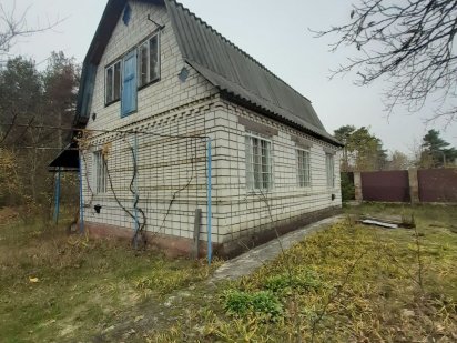 Продам землю  з будинком Підгірці