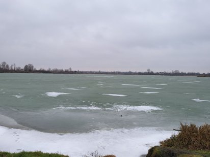 Продажа участка. Возле озера!