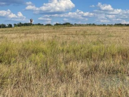 Продаж земельної ділянки 0,25 га в селищі. Немішаєво