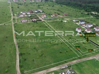 Бобриця продаж кутової ділянки 8.3 сотки заведено Світло