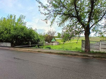 Продам відмінну ділянку 12сот.в с.Бузова.З двох сторін під'їзд. Бузова