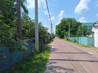 земельна ділянка 13 соток  в центрі  ГОРИ від Києва 10 км