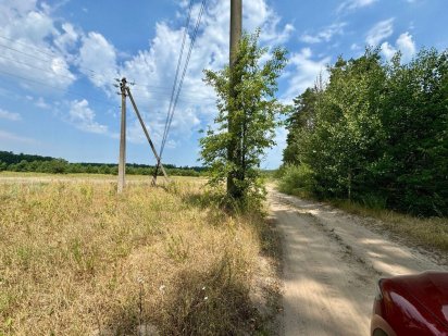 Дмитрівка. Земельна ділянка 15 сот під самим ЛІСОМ. Без Комісії.