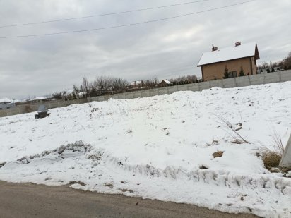 Продаеться земельна ділянка в с.Дмитрівка Дмитровка