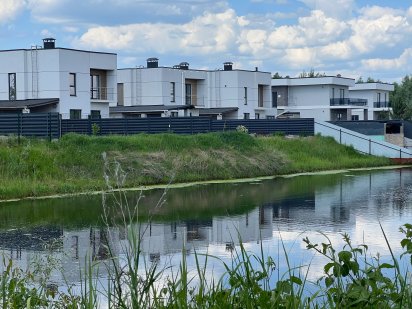 По уч зем 7м Зазимье  возле воды новый котежный городок