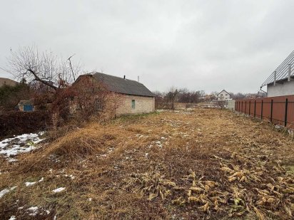 Ділянка під будівництво 24 сот,газ,вода,електрика  с. Іванковичі