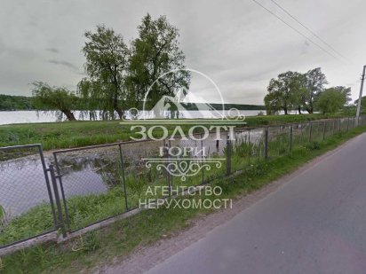 с. Круглик ділянка 10 сот, поруч озеро