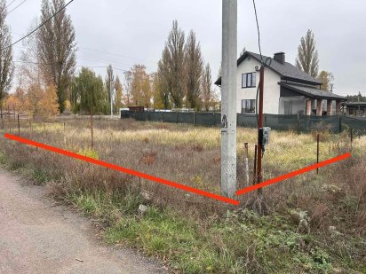 Продається земельна ділянка 6 соток