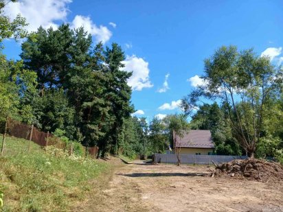 12 соток під буд-во в лісі Малютянка Глеваха з соснами на ділянці Малютянка