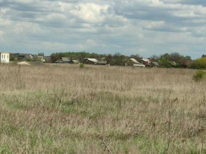 Ділянка 20 с. з фасадом 40 м, новий масив у с. Микуличі Київської обл.