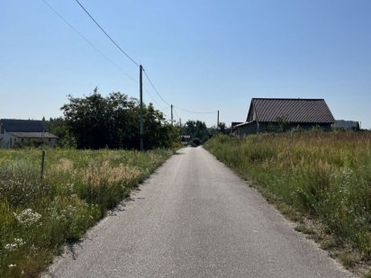 Ділянка 13соток асфальтований під'їзд, газ,вода, електрика біля ділянк