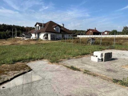 Продам ДІЛЯНКУ З ФУНДАМЕнТОм землю участок БІЛЯ ЛІСУ!Михайлівка-Рубежі