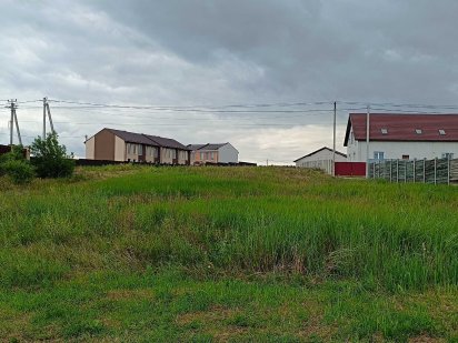 Ділянка з двома фасадами. Газ поряд. 20 хвилин до Киева. Без комісії