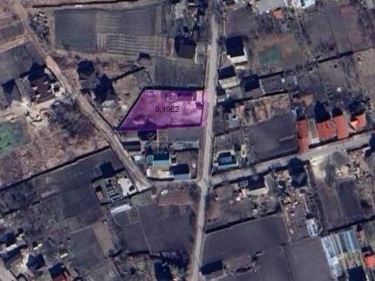 Ділянка з будиночком в Погрбах