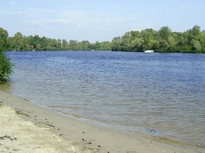 Земельна ділянка площею 12соток с.Погреби Броварського р-н.