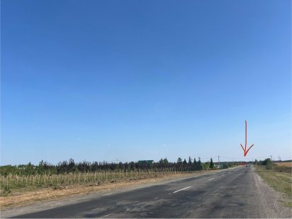 Невеличка ділянка під комерцію Рославичі фасад