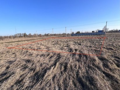 Земельна ділянка 15 сот. для будівництва житлового будинку в с. Рожни Рожни