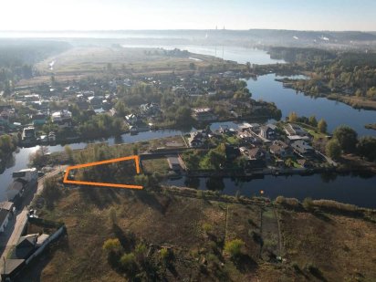 Ділянка з виходом до води, 19 соток, с. Таценки. Найкраща пропозиція !