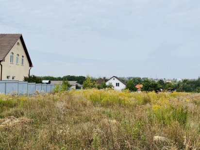 Хотів, вул. Молодіжна 14 соток Хотов