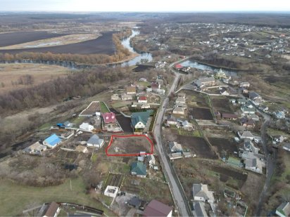 Продам земельну ділянку під забудову