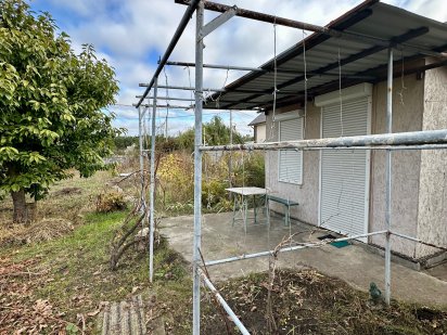 Земля з світлом і водою /  Шкарівка/ 11 сот/ біля школи/ Шкарівка