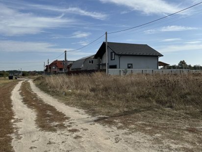 Ділянка неподалік столиці