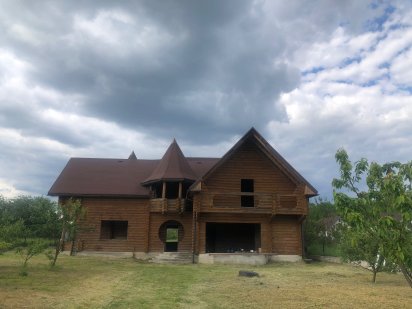 Земельна ділянка 15км від Києва  з недобудовою